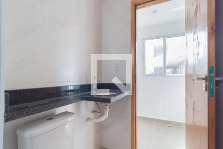 Apartamento à venda com 37m², 2 quartos e sem vaga Apartamento à venda com 37m², 2 quartos e sem vagaBanheiro