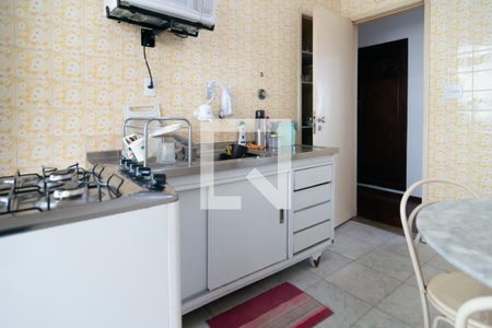 Apartamento para alugar com 120m², 3 quartos e 1 vaga Apartamento para alugar com 120m², 3 quartos e 1 vagaCozinha