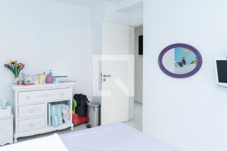 Apartamento à venda com 302m², 3 quartos e 4 vagas Apartamento à venda com 302m², 3 quartos e 4 vagasQuarto 2