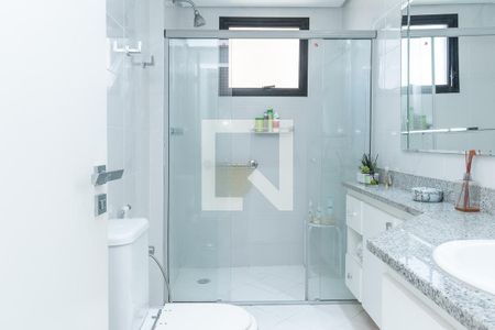 Apartamento à venda com 302m², 3 quartos e 4 vagas Apartamento à venda com 302m², 3 quartos e 4 vagasBanheiro 3