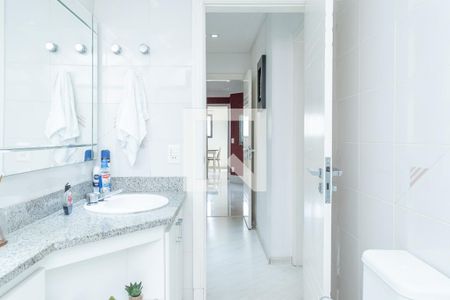 Apartamento à venda com 302m², 3 quartos e 4 vagas Apartamento à venda com 302m², 3 quartos e 4 vagasBanheiro 3