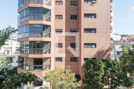 Apartamento à venda com 302m², 3 quartos e 4 vagas Apartamento à venda com 302m², 3 quartos e 4 vagasVista da Quarto 3