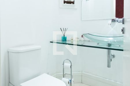 Apartamento à venda com 302m², 3 quartos e 4 vagas Apartamento à venda com 302m², 3 quartos e 4 vagasLavabo