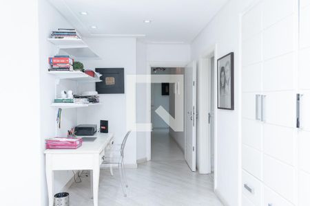 Apartamento à venda com 302m², 3 quartos e 4 vagas Apartamento à venda com 302m², 3 quartos e 4 vagasSala da Suíte