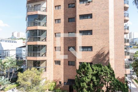 Apartamento à venda com 302m², 3 quartos e 4 vagas Apartamento à venda com 302m², 3 quartos e 4 vagasVista da Varanda do Closet da suíte