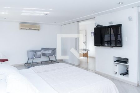 Apartamento à venda com 302m², 3 quartos e 4 vagas Apartamento à venda com 302m², 3 quartos e 4 vagasQuarto da Suíte
