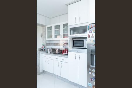 Apartamento à venda com 302m², 3 quartos e 4 vagas Apartamento à venda com 302m², 3 quartos e 4 vagasCozinha