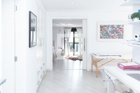 Apartamento à venda com 302m², 3 quartos e 4 vagas Apartamento à venda com 302m², 3 quartos e 4 vagasSala da Suíte