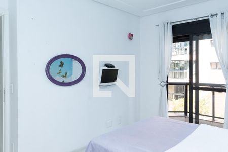 Apartamento à venda com 302m², 3 quartos e 4 vagas Apartamento à venda com 302m², 3 quartos e 4 vagasQuarto 2