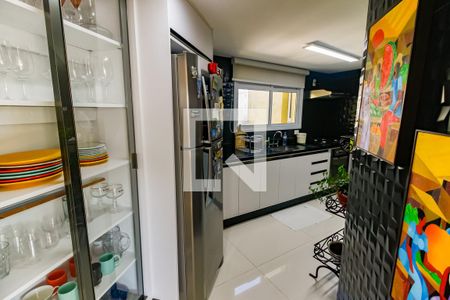 Apartamento para alugar com 117m², 3 quartos e 2 vagas Apartamento para alugar com 117m², 3 quartos e 2 vagasCozinha - Armários