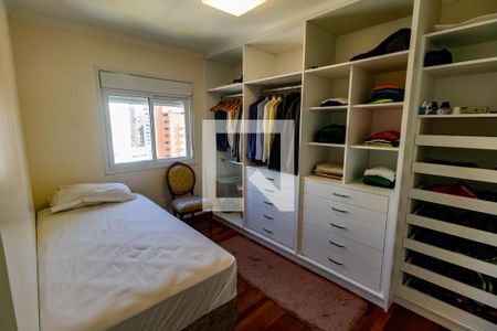 Apartamento para alugar com 117m², 3 quartos e 2 vagas Apartamento para alugar com 117m², 3 quartos e 2 vagasQuarto