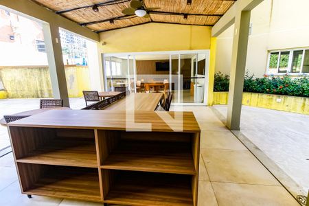 Apartamento para alugar com 117m², 3 quartos e 2 vagas Apartamento para alugar com 117m², 3 quartos e 2 vagasÁrea comum - Churrasqueira