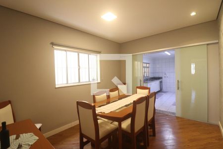 Casa à venda com 200m², 3 quartos e 1 vagaSala de Jantar