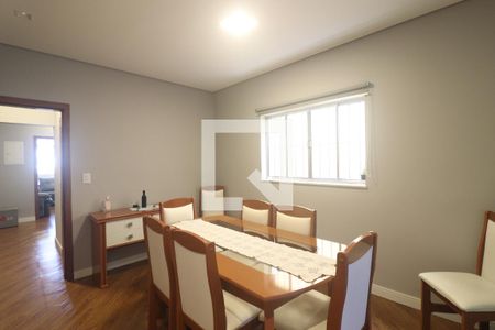 Casa à venda com 200m², 3 quartos e 1 vagaSala de Jantar