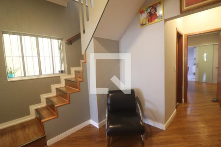 Casa à venda com 200m², 3 quartos e 1 vagaEscada