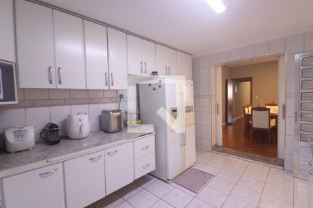 Casa à venda com 200m², 3 quartos e 1 vagaCozinha 