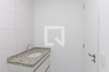 Apartamento para alugar com 56m², 2 quartos e 1 vaga Apartamento para alugar com 56m², 2 quartos e 1 vagaBanheiro
