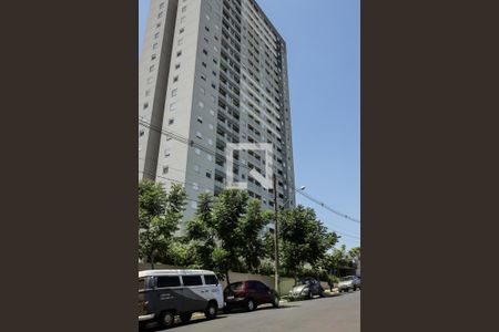 Apartamento para alugar com 56m², 2 quartos e 1 vaga Apartamento para alugar com 56m², 2 quartos e 1 vagaFachada