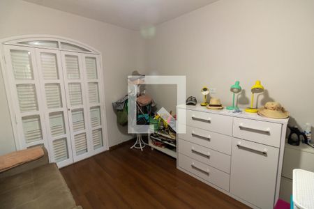 Casa à venda com 323m², 4 quartos e 3 vagasQuarto 1