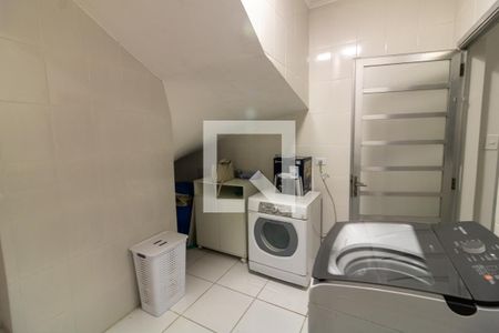 Casa à venda com 323m², 4 quartos e 3 vagasLavanderia