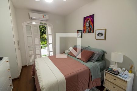 Casa à venda com 323m², 4 quartos e 3 vagasQuarto 4