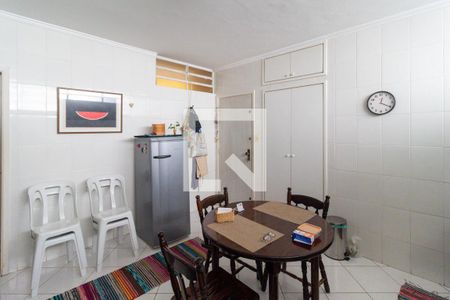 Casa à venda com 260m², 3 quartos e 3 vagasCozinha