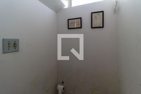 Casa à venda com 260m², 3 quartos e 3 vagasBanheiro