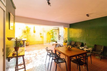 Casa à venda com 260m², 3 quartos e 3 vagasQuintal