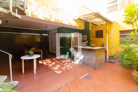 Casa à venda com 260m², 3 quartos e 3 vagasQuintal