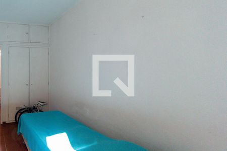 Casa à venda com 260m², 3 quartos e 3 vagasQuarto de Serviço