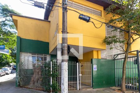 Casa à venda com 260m², 3 quartos e 3 vagasFachada