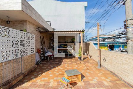 Casa à venda com 180m², 2 quartos e 2 vagasVaranda Suíte 