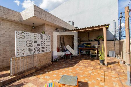 Casa à venda com 180m², 2 quartos e 2 vagasVaranda Suíte 