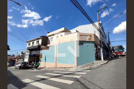 Casa à venda com 180m², 2 quartos e 2 vagasFachada 