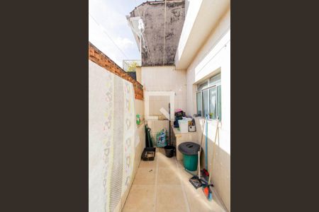 Casa à venda com 180m², 2 quartos e 2 vagasÁrea de Serviço