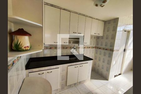 Apartamento à venda com 62m², 2 quartos e 1 vagaCozinha