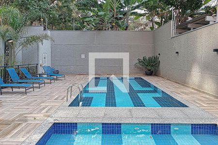 Apartamento à venda com 34m², 1 quarto e sem vagaÁrea comum - Piscina