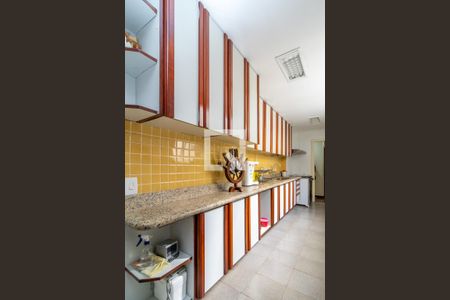 Apartamento à venda com 350m², 4 quartos e 3 vagasCozinha