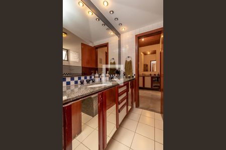 Apartamento à venda com 350m², 4 quartos e 3 vagasBanheiro Suíte 1