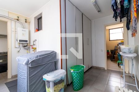 Apartamento à venda com 350m², 4 quartos e 3 vagasLavanderia