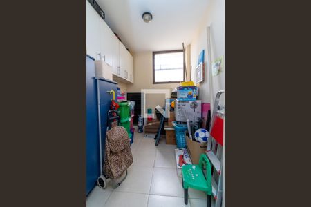 Apartamento à venda com 350m², 4 quartos e 3 vagasLavanderia