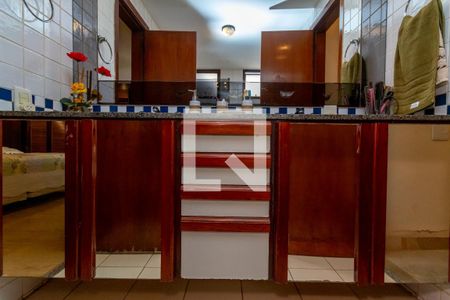 Apartamento à venda com 350m², 4 quartos e 3 vagasBanheiro Suíte 1