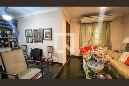 Sala de casa para alugar com 4 quartos, 190m² em Icaraí, Niterói