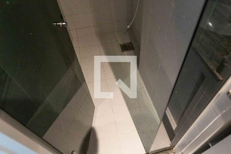 Banheiro de apartamento para alugar com 3 quartos, 59m² em Santa Rosa, Niterói