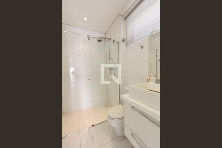 Casa para alugar com 180m², 3 quartos e 2 vagasBanheiro da Suíte