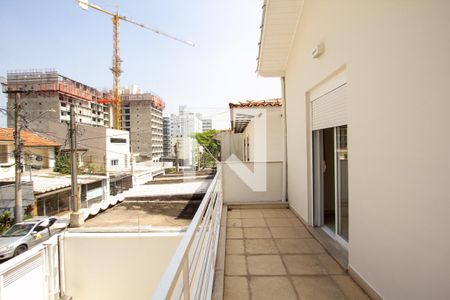 Casa para alugar com 180m², 3 quartos e 2 vagasSuíte  varanda 