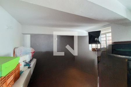 Casa à venda com 165m², 3 quartos e 5 vagas Casa à venda com 165m², 3 quartos e 5 vagasSala