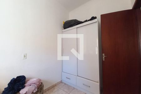 Casa à venda com 165m², 3 quartos e 5 vagas Casa à venda com 165m², 3 quartos e 5 vagasQuarto 2