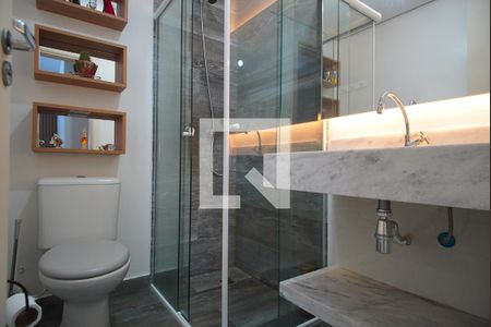 Banheiro  suíte  de apartamento para alugar com 2 quartos, 58m² em Jardim Itu, Porto Alegre