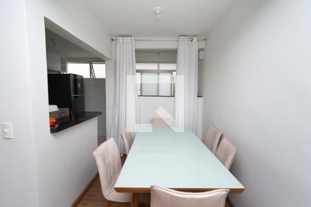 Sala de apartamento para alugar com 2 quartos, 52m² em Monte Castelo, Contagem
